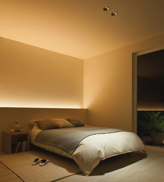 osvětlení nad postelí